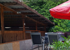 Зона отдыха у мангала